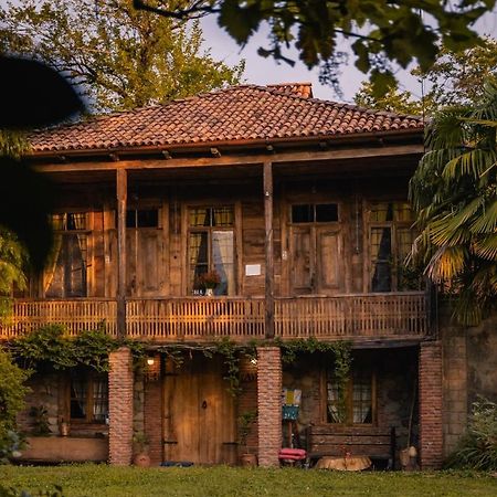 Menabde Winery Hotel Ozurget'i Exterior foto